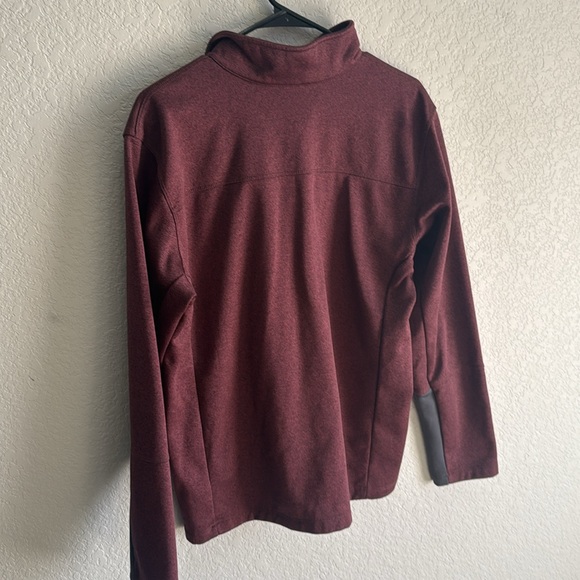 The North Face Pullover - Picture 5 of 5